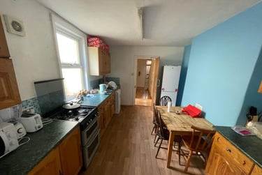 4 bed house, 52 Penrose Street (students), Plymouth, PL15AU - Image 2