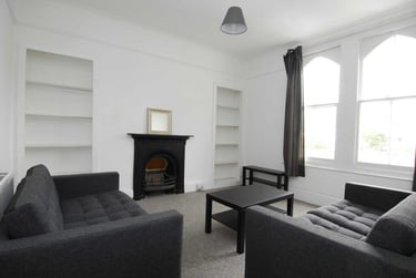 3 bed house, Maisonette, Plymouth, PL46ER - Image 3