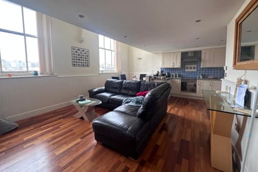 3 bed house, Flat 33, Plymouth, PL48AS - Image 3
