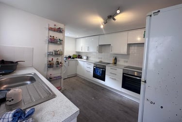 7 bed house, 25 North Road East (students), Plymouth, PL46AS - Image 12