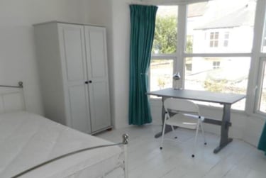 6 bed house, 52 Greenbank Avenue (students), Plymouth, PL48PU - Image 12