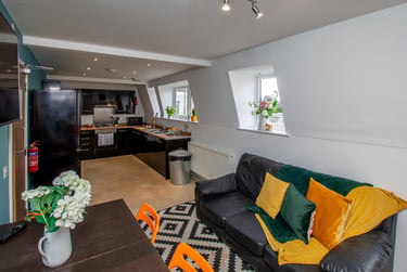 8 bed flat, The Loft The Clubhouse (students), Plymouth, PL46LD - Image 4
