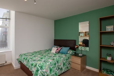 5 bed flat, Flat B The Clubhouse (students), Plymouth, PL46LD - Image 1