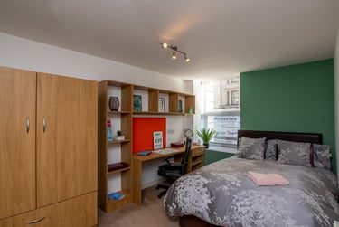 5 bed flat, Flat B The Clubhouse (students), Plymouth, PL46LD - Image 2