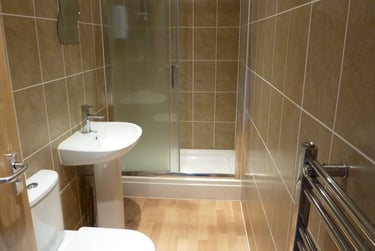 3 bed house, Flat 5, Plymouth, PL46QG - Image 4