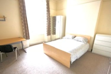 6 bed house, 22 Furzehill road (students), Plymouth, PL47JZ - Image 4