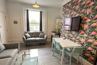 4 bed house, Gff, Plymouth, PL48DR - Image 2