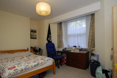 3 bed flat, Flat 1 10 Napier Terrace (students), Plymouth, PL46ER - Image 3