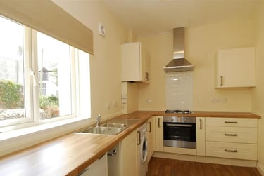 3 bed flat, 49 North Street (students), Plymouth, PL48DH - Image 6