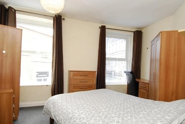4 bed flat, 49a North Street (students), Plymouth, PL48DH - Image 4