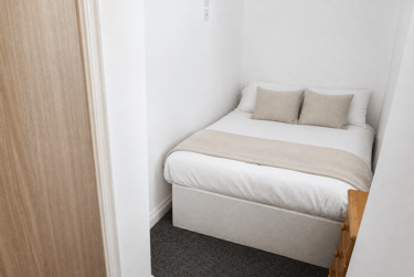 1 bed studio, Flat 2, Plymouth, PL48NH - Image 1
