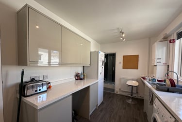 3 bed flat, 17 Headland Park Flat 2 (students), Plymouth, PL48HS - Image 5