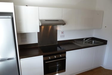 1 bed studio, Flat 6, Plymouth, PL48NH - Image 4