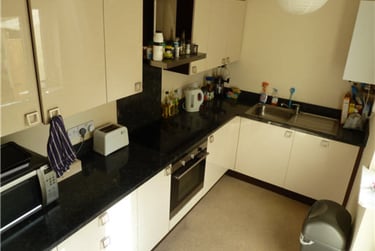 6 bed house, 16 Chedworth Street (students), Plymouth, PL48NT - Image 1