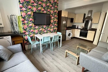 4 bed house, Gff, Plymouth, PL48DR - Image 1