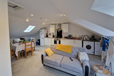 3 bed house, Flat 3, Plymouth, PL48PN - Image 1