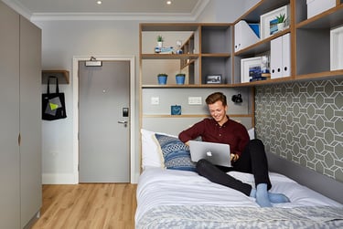 Ensuite Bedroom  - Image 1