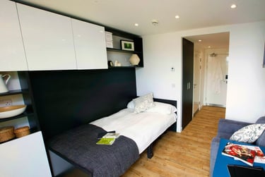 Studio apartment-Tower Bridge at Tower Bridge, 52 Minories, Tower Hill, London, EC3N1JJ - Image 2