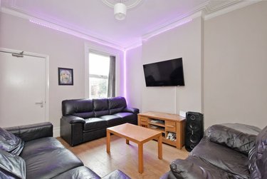 5 bed house, 27a Walton Road, Sharrowvale, Sheffield, S118RE - Image 1