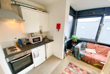 1 bed studio, Filey Lane, Broomhall, Sheffield, S37BR - Image 2