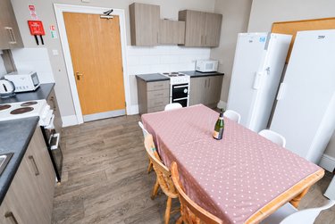 7 bed house, Crookesmoor Road, Crookesmoor, Sheffield, S101BJ - Image 4