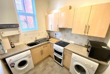 2 bed flat, Flat A 66 Clarkegrove Road, Broomhall, Sheffield, S102NJ - Image 3