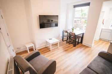 3 bed house, Beehive Road, Crookesmoor, Sheffield, S101EP - Image 1