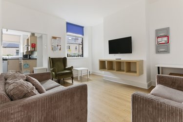 4 bed house, Northfield Road, Crookes, Sheffield, S101QP - Image 1