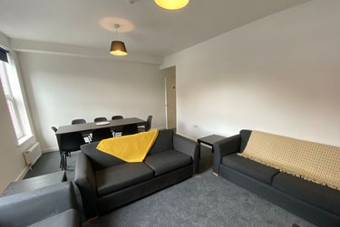 8 bed flat, 323A Ecclesall Road, Sharrow, Sheffield, S118NX - Image 3