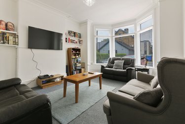 6 bed house, Dover Road, Sharrowvale, Sheffield, S118RH - Image 1