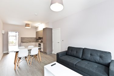 2 bed flat, 25 Baron Street, Heeley, Sheffield, S14AU - Image 3