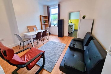 3 bed house, City Road, Heeley, Sheffield, S25HE - Image 1