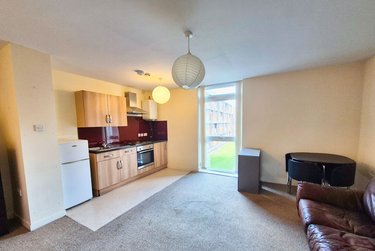 1 bed studio, 2 William Street, Sharrow, Sheffield, S102BG - Image 2