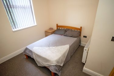 8 bed house, Holberry Gardens, Broomhall, Sheffield, S102FR - Image 9