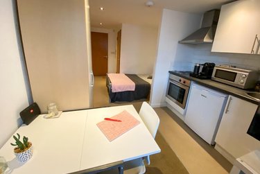 1 bed studio, Filey Lane, Broomhall, Sheffield, S37BR - Image 1