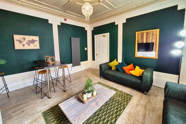 6 bed house, Alderson Place, Highfield, Sheffield, S24UG - Image 2