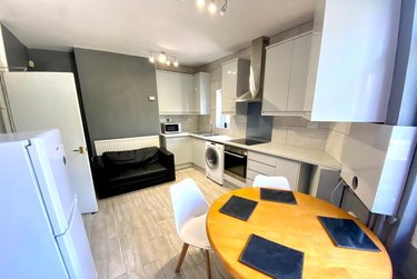 3 bed house, Lancing Road, Heeley, Sheffield, S24ET - Image 3