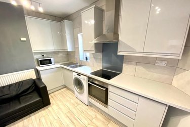 3 bed house, Lancing Road, Heeley, Sheffield, S24ET - Image 2