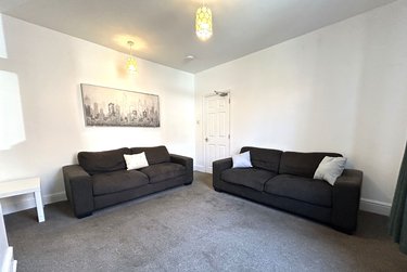6 bed house, Brunswick Street, Broomhall, Sheffield, S102FL - Image 1