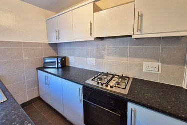 3 bed house, City Road, Heeley, Sheffield, S25HE - Image 4