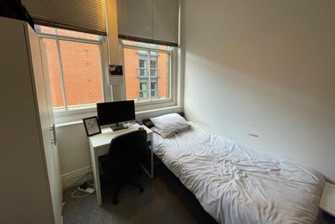 1 bed studio, Arundel Street, Devonshire Green, Sheffield, S14FL - Image 3