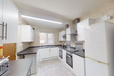 7 bed house, 14b Rosedale Road, Sharrowvale, Sheffield, S118NW - Image 3