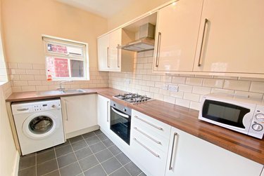 4 bed house, 52a Stalker Lees Road, Sharrow, Sheffield, S118NJ - Image 1