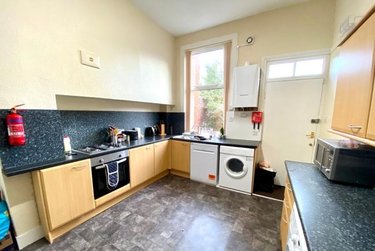 5 bed house, 233a Cemetery Road, Sharrow, Sheffield, S118FQ - Image 4