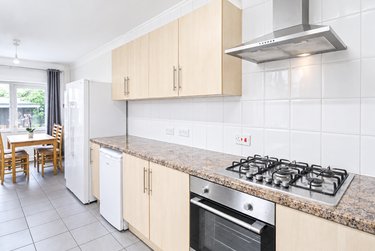 7 bed house, Holberry Gardens, Broomhall, Sheffield, S102FR - Image 3