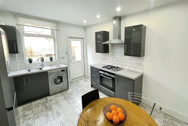 4 bed house, Harefield Road, Sharrow, Sheffield, S118NU - Image 2