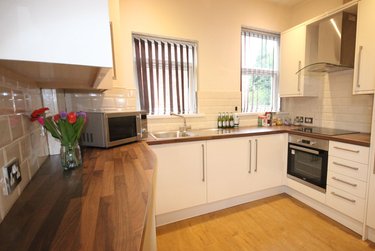 3 bed house, 75a Junction Road, Sharrowvale, Sheffield, S118XA - Image 2
