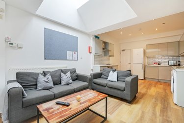 5 bed house, Harefield Road, Sharrow, Sheffield, S118NU - Image 2