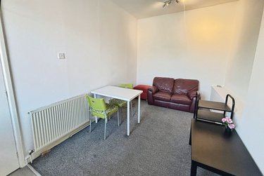 2 bed flat, 740a Ecclesall Road, Ecclesall, Sheffield, S118TB - Image 3