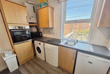 2 bed flat, 740a Ecclesall Road, Ecclesall, Sheffield, S118TB - Image 1